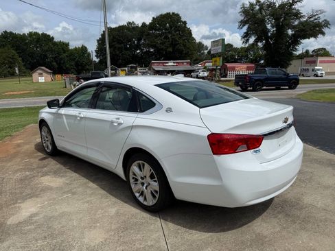 Used 2018 Chevrolet Impala LS FWD image 2
