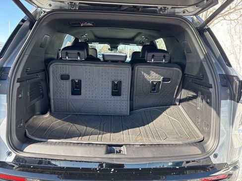 Certified 2025 Chevrolet Traverse High Country image 22