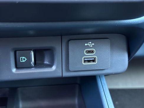 New 2025 Ford Maverick Lariat w/ 4K Tow Package AWD/4WD image 17