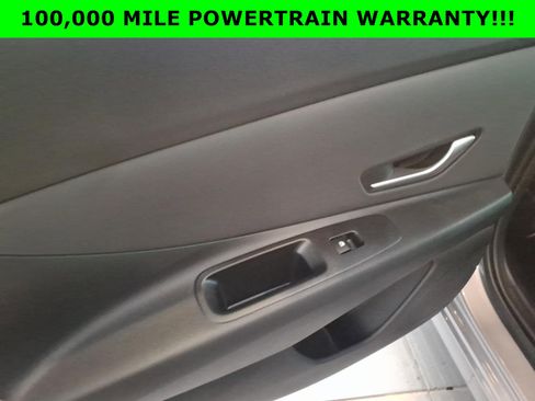 Certified 2025 Hyundai Elantra Limited image 16