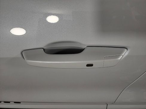 New 2026 Chevrolet Traverse Z71 w/ Driver Confidence Package image 14