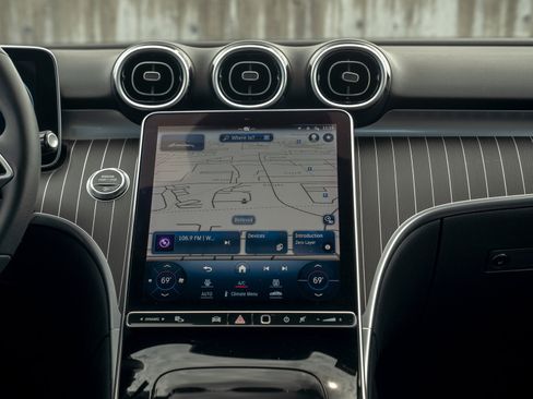 Certified 2024 Mercedes-Benz C 300 4MATIC Sedan image 21