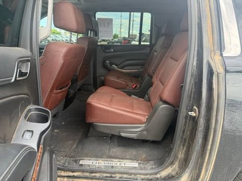 Used 2019 Chevrolet Suburban Premier w/ Premier Plus Edition AWD/4WD image 16