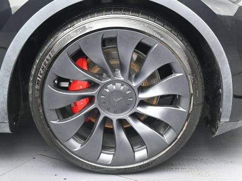 Used 2023 Tesla Model Y Performance AWD/4WD image 10