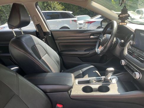 Used 2020 Nissan Altima 2.5 SR FWD image 30