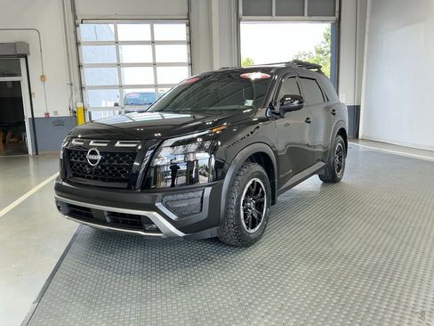 Used 2023 Nissan Pathfinder Rock Creek AWD/4WD image 2