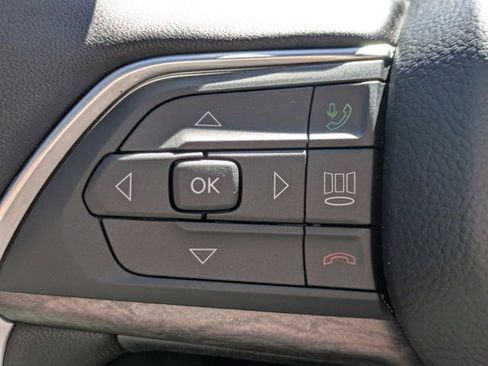 New 2025 Jeep Grand Cherokee Limited w/ Black Appearance Package image 22