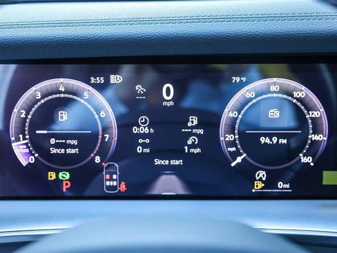 New 2026 Volkswagen Tiguan SE image 35