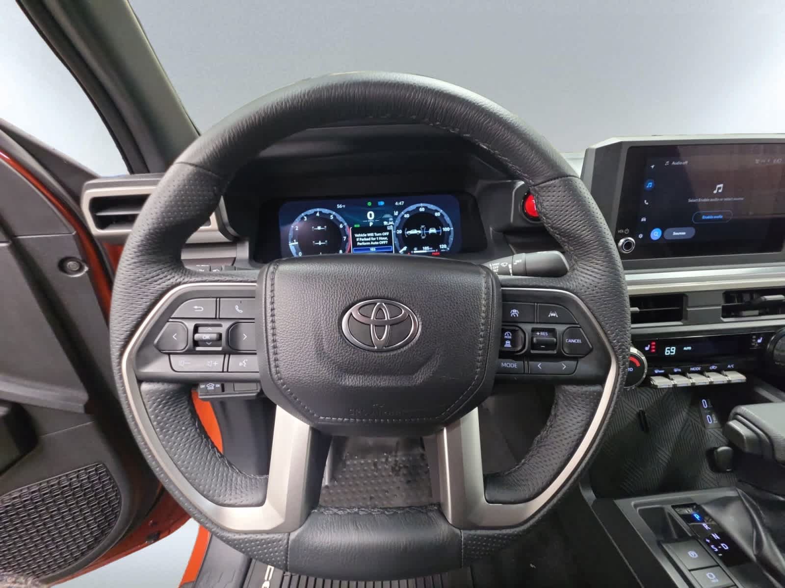 Used 2025 Toyota Tacoma TRD Sport AWD/4WD image 17