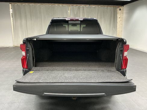 Used 2022 Chevrolet Silverado 1500 High Country AWD/4WD image 31