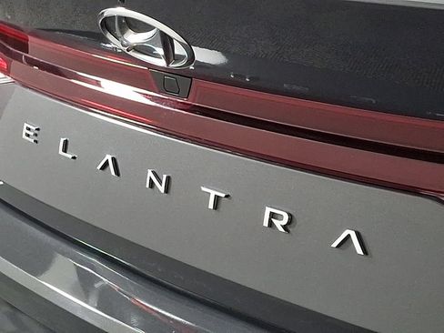 Used 2023 Hyundai Elantra SEL w/ Cargo Package FWD image 30