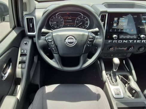 New 2026 Nissan Frontier SV AWD/4WD image 8