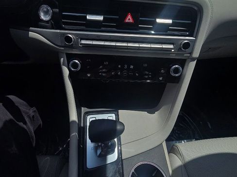 Used 2024 Genesis G70 2.5T AWD/4WD image 10