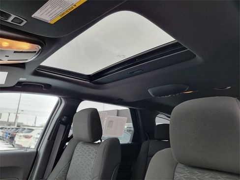 Certified 2024 Dodge Durango SXT image 4