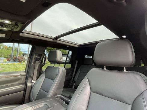 Used 2021 Chevrolet Tahoe LT w/ LT Signature Package RWD image 27