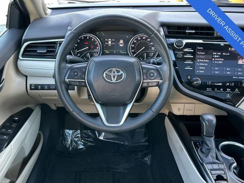 Used 2018 Toyota Camry XLE w/ Driver Assist Package image 16