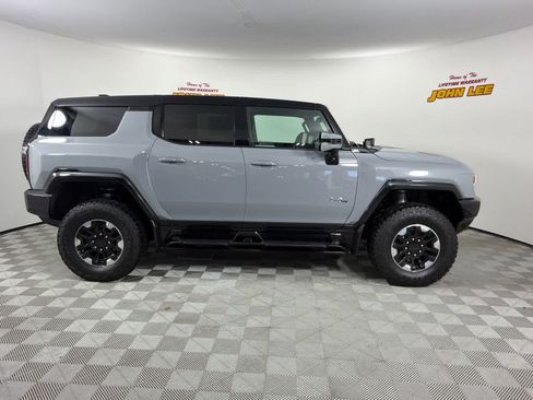 Used 2025 GMC Hummer EV 3X w/ Extreme Off-Road Package AWD/4WD image 7