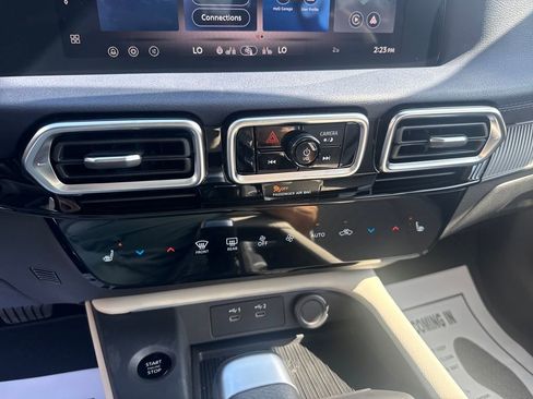 New 2026 Nissan Sentra SL w/ Floor Mat Package FWD image 18