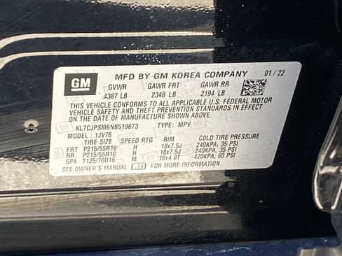 Used 2022 Chevrolet Trax LT w/ Midnight Edition AWD/4WD image 10