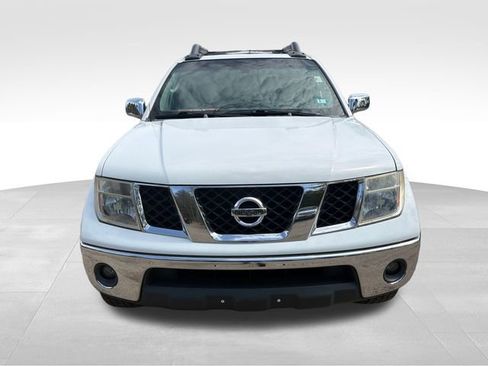 Used 2007 Nissan Frontier NISMO w/ Sunroof Pkg image 8