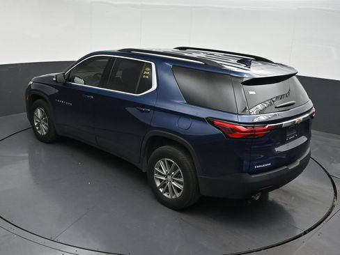 Used 2023 Chevrolet Traverse LT FWD image 18