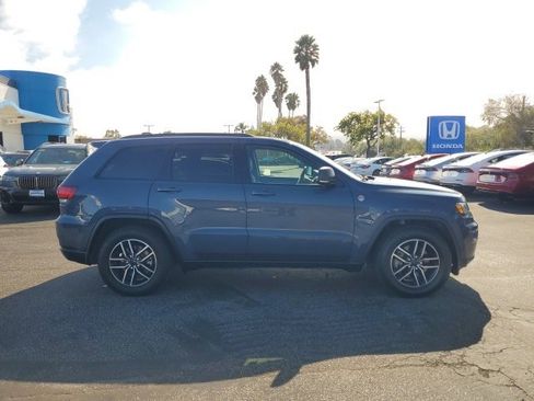 Used 2020 Jeep Grand Cherokee Trailhawk image 11