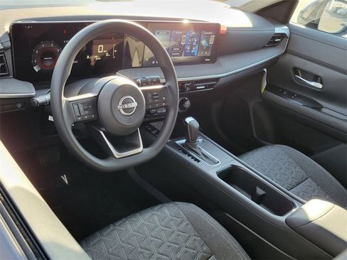 New 2026 Nissan Kicks SV w/ SV Premium Package image 5