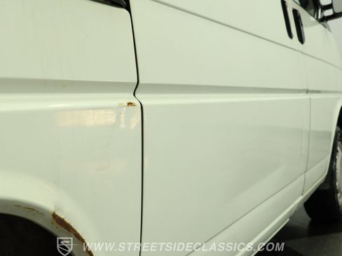Used 1992 Volkswagen Eurovan Camper FWD image 27