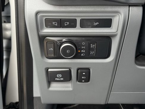 Used 2022 Ford F150 Lariat w/ Equipment Group 502A High AWD/4WD image 25