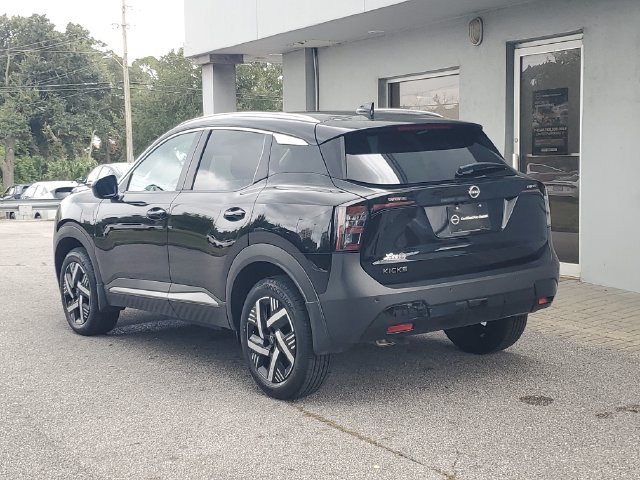Certified 2026 Nissan Kicks SV FWD image 2