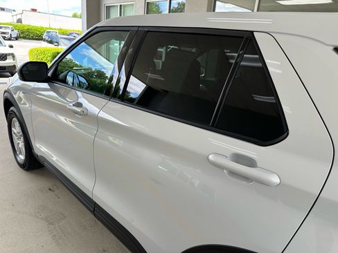 New 2026 Ford Explorer Active RWD image 12