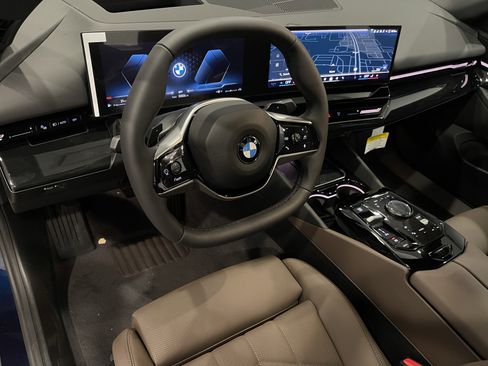 New 2026 BMW 530i xDrive AWD/4WD image 7