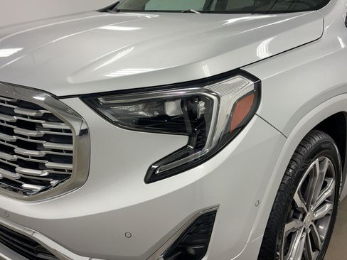 Used 2020 GMC Terrain Denali w/ Denali Premium Package image 10