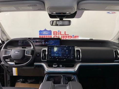 New 2025 Ford Expedition Max Platinum w/ Driver's Package image 20