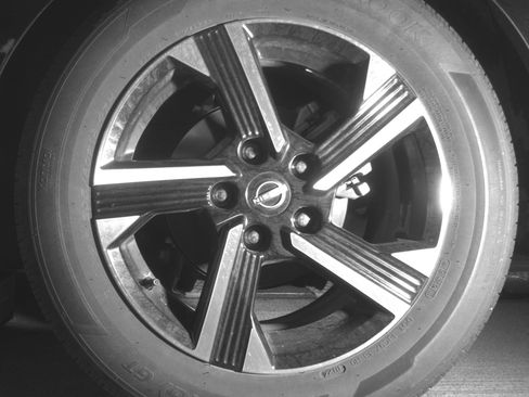 Used 2025 Nissan Sentra SV image 14