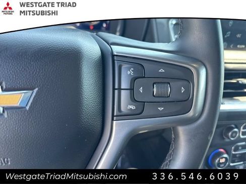 Used 2023 Chevrolet Suburban LT RWD image 12