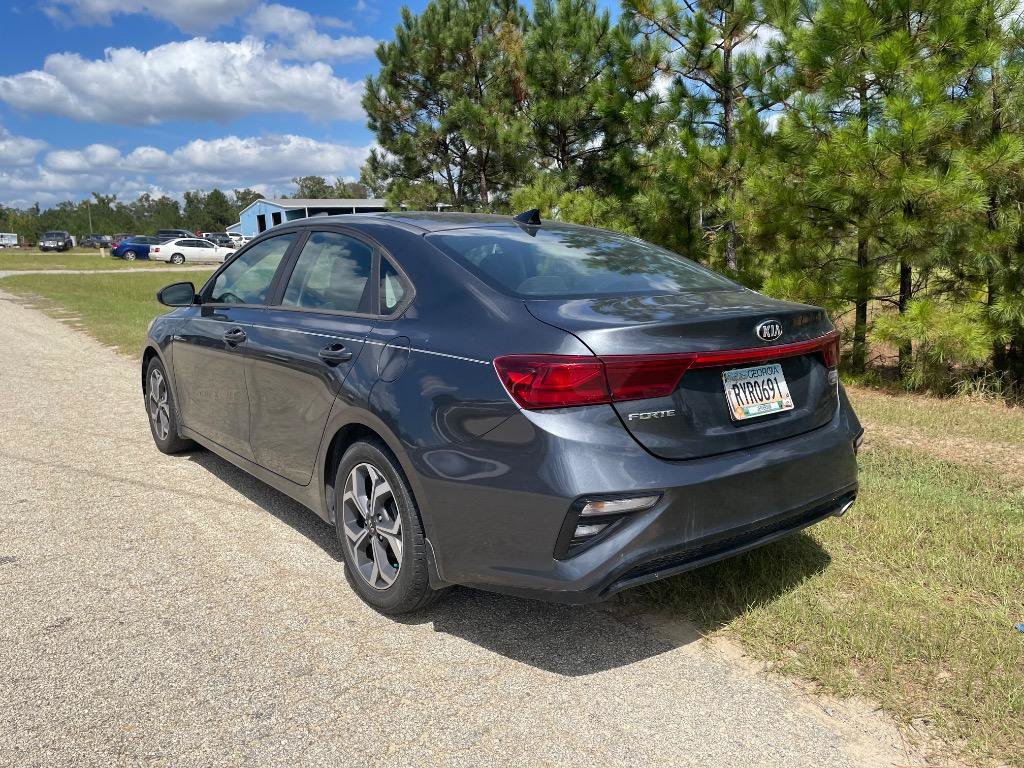 Used 2020 Kia Forte LXS FWD image 7
