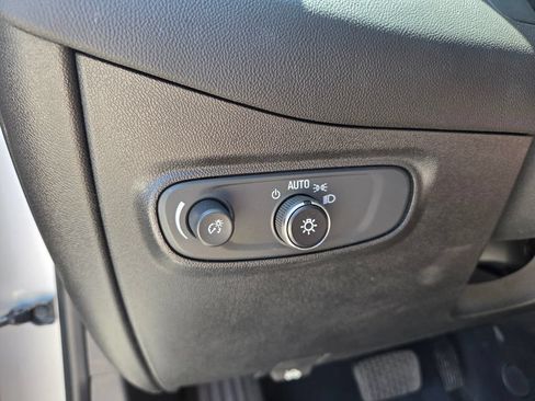 Used 2019 Chevrolet Equinox LT FWD image 23