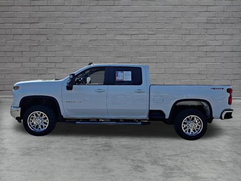 Used 2025 Chevrolet Silverado 2500 LT w/ Convenience Package AWD/4WD image 7