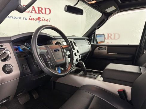 Used 2017 Ford Expedition XLT w/ Equipment Group 202A image 12