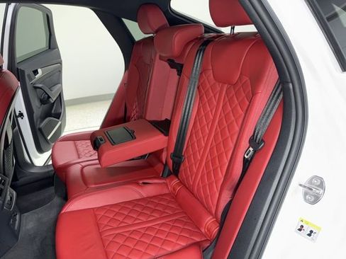 Used 2024 Audi SQ5 Premium Plus w/ Premium Plus Package image 27