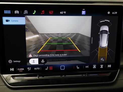 New 2026 Volkswagen Tiguan SE R-Line image 9