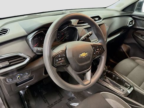 Used 2022 Chevrolet TrailBlazer LT w/ Driver Confidence Package AWD/4WD image 7