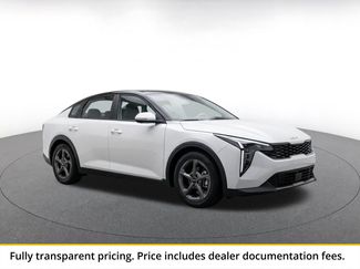 Used 2025 Kia K4 FWD video 1