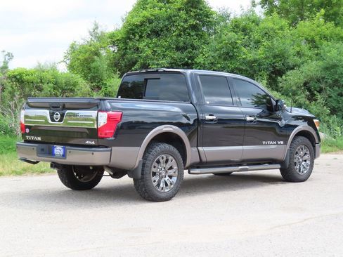 Used 2018 Nissan Titan Platinum Reserve AWD/4WD image 3