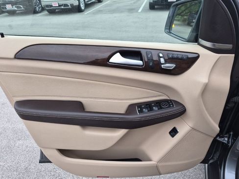 Used 2018 Mercedes-Benz GLE 350 4MATIC image 26
