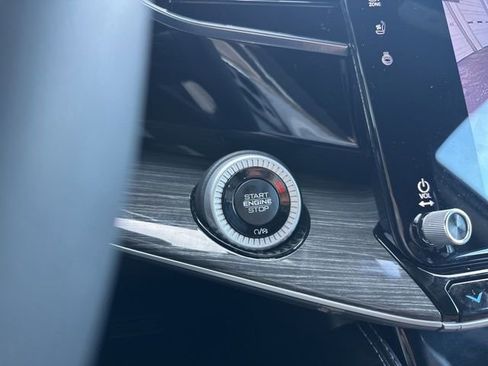 Used 2022 Jeep Wagoneer Series III w/ Premium Group I image 32