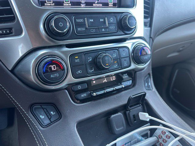 Used 2018 Chevrolet Suburban LT w/ Luxury Package AWD/4WD image 43