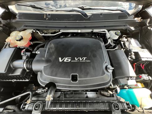 Used 2019 Chevrolet Colorado Z71 w/ Z71 Midnight Edition AWD/4WD image 27