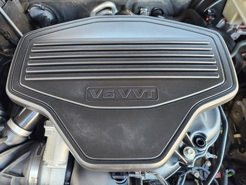 Used 2017 GMC Acadia Denali image 34